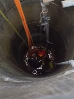 Caen a pozo de agua por tomarse selfi