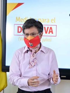 Claudia López responde a Fenalco y le echa el agua sucia al comercio por contagios.