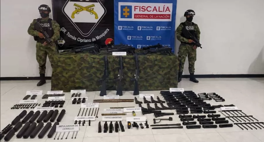 Arsenal de armas incautado en Bogotá
