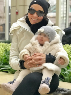 Paula Andrea Betancur y su hija