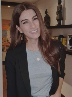 Andrea Serna, presentadora.