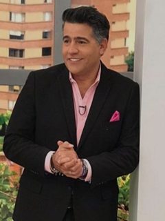 Carlos Calero, presentador.