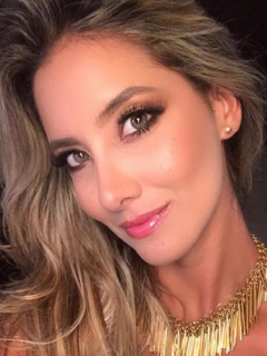 Daniella Álvarez, presentadora y exreina.