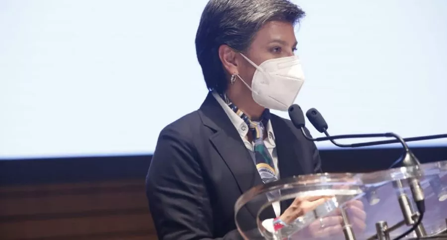 Claudia López dice que "no hay manual de cómo ser alcalde en pandemia"