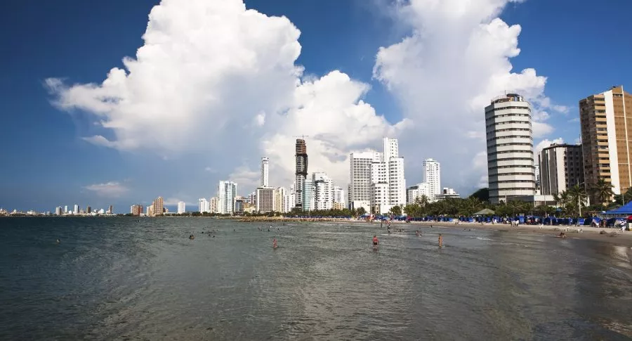 Reabren-playas-de-Cartagena-pero-no-para-nadar