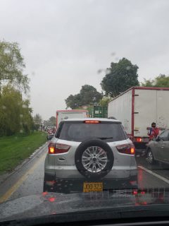 Monumental trancón en Bogotá