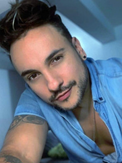 Por visita de un amigo, el cantante Nacho Acero se contagió en su propia casa.