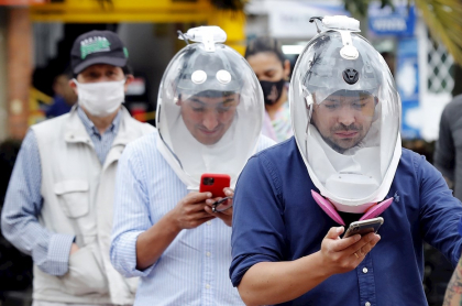 Casco de emprendedores colombianos para el coronavirus