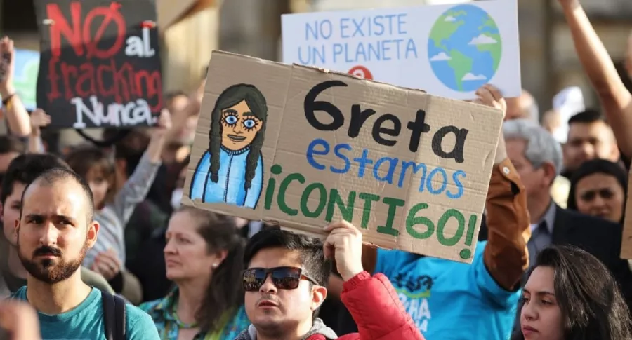 Apoyo a Greta Thunberg en manifestación por el cambio climático en Colombia