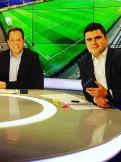 Juan Felipe Cadavid renunció a Noticias RCN; ahora trabaja en Caracol Radio.