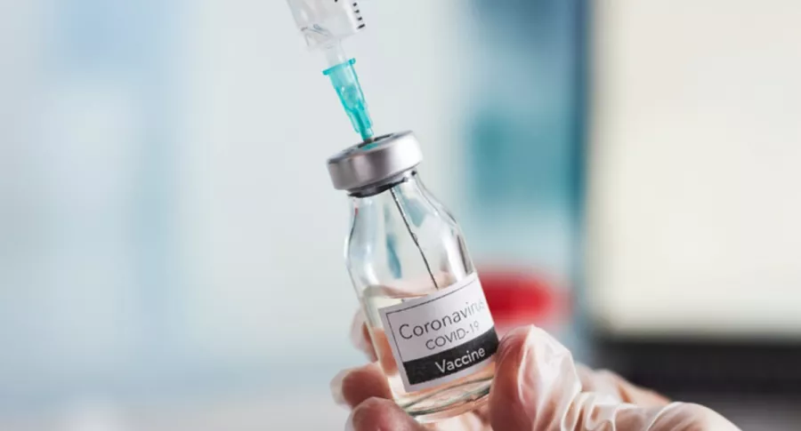 EEUU duda de vacunas contra el coronavirus de Rusia y China