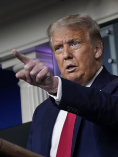 Donald Trump en medio de una rueda de prensa en la Casa Blanca.