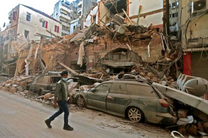 Trump dice que explosión en Beirut fue una bomba