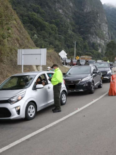 Multan a conductores que se van de puente en Cundinamarca