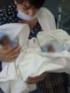 Perdió a sus gemelos que dio a luz en el baño, no la atendieron