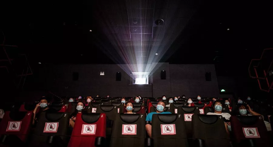 Espectadores en sala de cine china