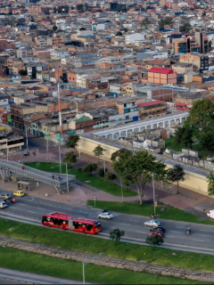 Estados Unidos recomienda no viajar a Colombia por COVID-19 y seguridad