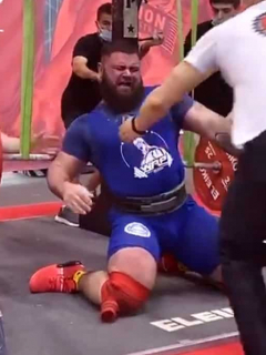 Pesista ruso Alexander Sedykhse fractura tratando de alzar 400 kg