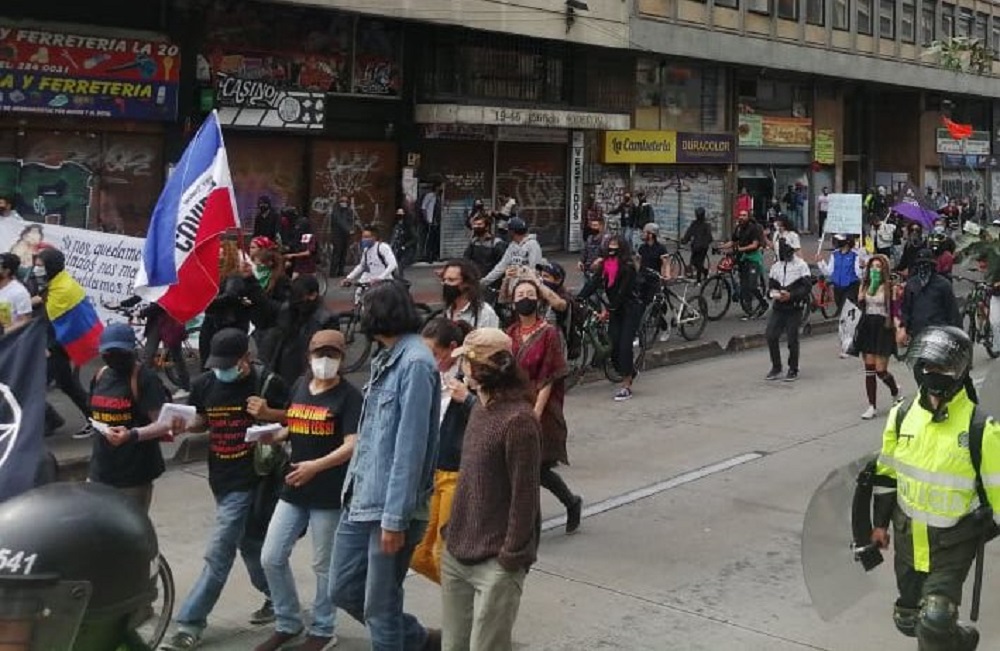 Este viernes 21 de agostos hubo choques entre el Esmad y varios manifestantes en el centro de Bogotá.