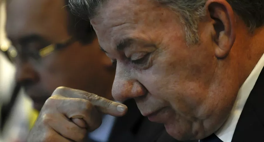 Santos pide respeto por acuerdos y dignidad de América Latina