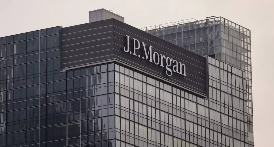 Imagen de edificio de JP Morgan en Hong Kong para ilustrar nota sobre la petición de la corporación de operar como banco en Colombia