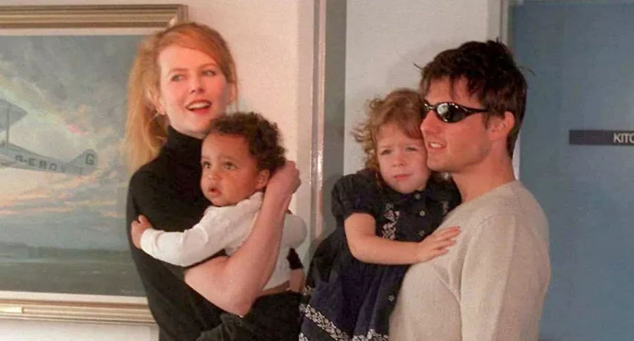Nicole Kidman y Tom Cruise con sus dos hijos adoptados, Connor e Isabella, en 1996.