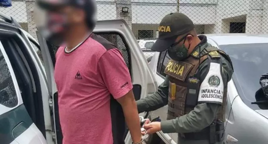 Capturan a venezolano por matar un cerdo en la vía pública