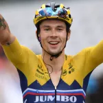 Primoz Roglic gana la cuarta etapa del Tour de Francia. Imagen de referencia de un triunfo suyo en el Dauphiné.