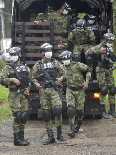 Imagen de militares colombianos ilustra nota sobre proyecto para implementar el voto militar en Colombia