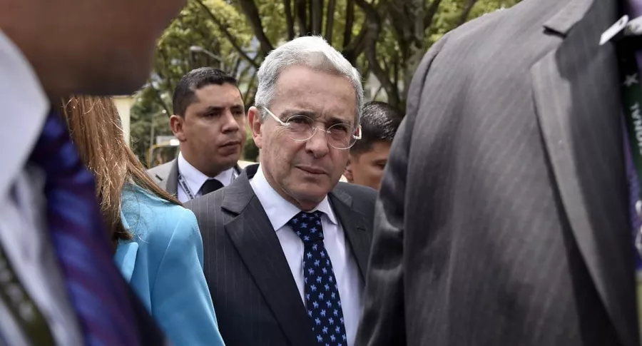 El fiscal que asumió el caso del expresidente Álvaro Uribe, que se ve llegando a la Casa de Nariño en 2016, no podrá decidir su libertad, pues es competencia de un juez.