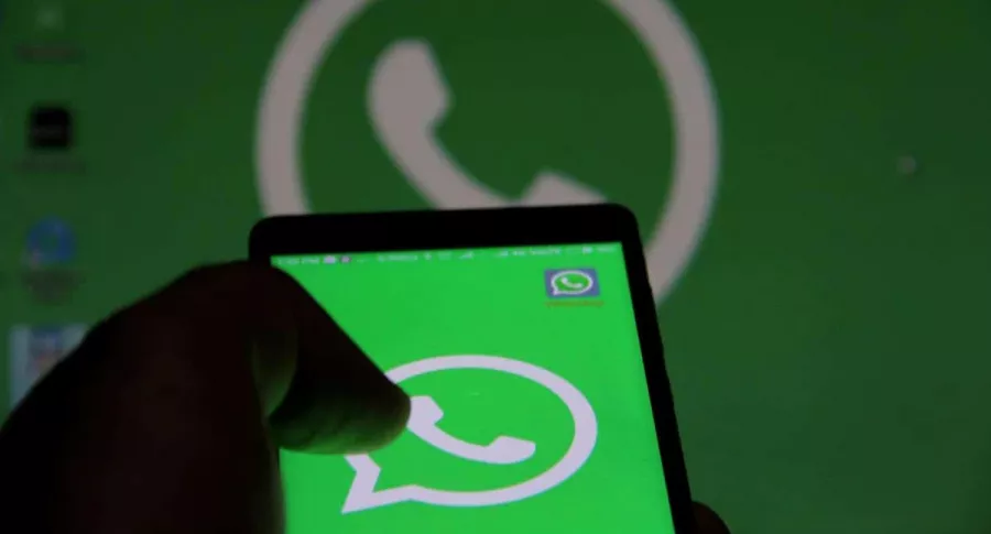 WhatsApp permitirá agregar doodles como fondo de pantalla en la versión de escritorio y en la web, que ya cuenta con modo oscuro