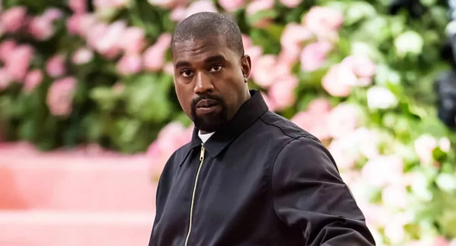 Kanye West en la Met Gala de 2019, meses antes de recrear a Jesús caminando sobre el agua.
