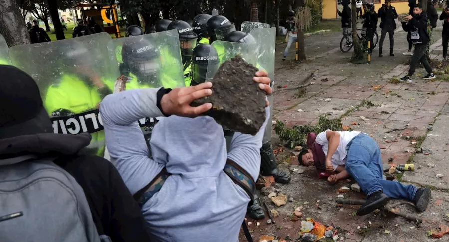 Disturbios en Bogotá el 9 de septiembre del 2020, tras la muerte del abogado Javier Ordóñez, en un caso de abuso de autoridad.