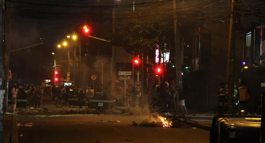 Imagenes de disturbios de Bogotá, donde murieron 9 personas