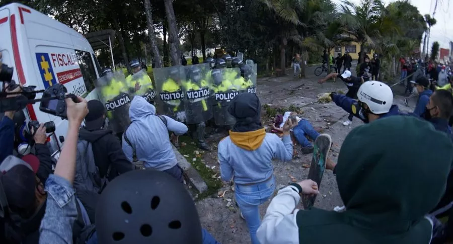 Protestas en Bogotá, CAI VIlla Luz de la Policía
