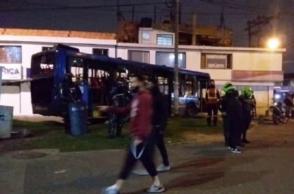 Bus del SITP atropelló y mató a una mujer sobre la Avenida Ciudad de Cali, en la localidad de Suba