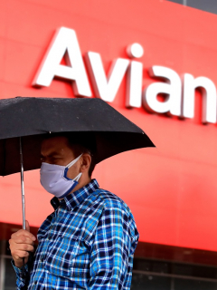 La aerolínea anunció que demostrará que esta “es una transacción beneficiosa para el país”. Instalaciones de Avianca en Bogotá.
