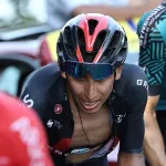 Egan Bernal, del equipo Ineos Grenadiers, se retiró del Tour de Francia 2020 antes de la etapa 17