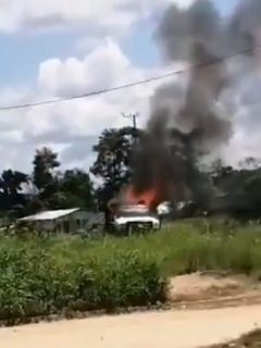 Explota camión con carga peligrosa, en Arauca