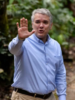Presidente Iván Duque: la Corte Constitucional tumbó el decreto que permitía a arrendatarios terminar unilateralmente los contratos de arrendamientos de locales comerciales.