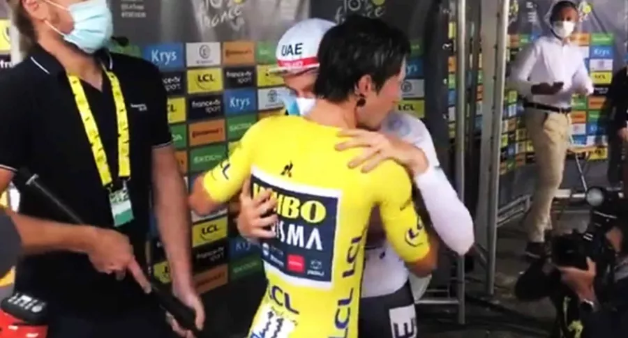 Pogacar y Roglic lloran y se dan abrazo en el Tour de Francia