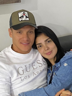Foto de Javier Reina y Andreina Fiallo, quienes contaron su historia de amor