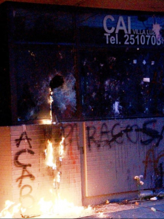 Ataque a CAI de Villa Luz por muerte de Javier Ordóñez.