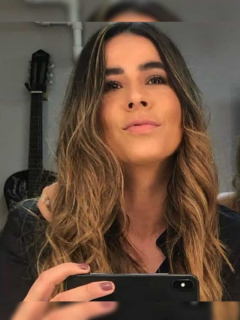 Carla Giraldo, que subió desnudo a Instagram y evitó censura, tomándose foto cuando actuaba en 'Loquito por ti'.