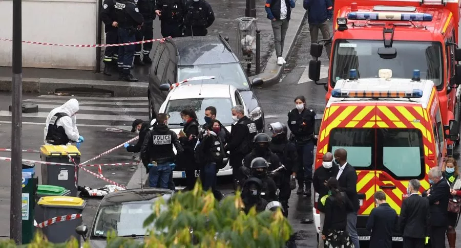 Imagen del lugar del atentado frente a exsede de Charlie Hebdo que dejó a 4 personas heridas en París