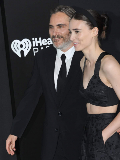 Joaquin Phoenix y Rooney Mara en el estrenos de 'Joker' en Hollywood, un año antes de ser padres.