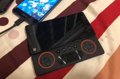 Fotografía del prototipo de Sony Xperia Play 2.