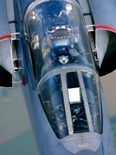 Avión militar, que ilustra nota de caza francés que rompió la barrera del sonido