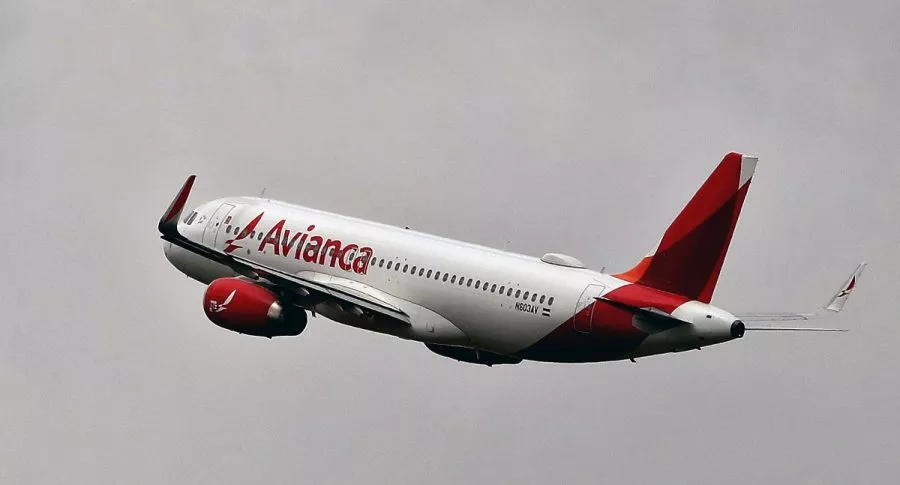 Avianca confirmó que reactivó operaciones en Cali y que los pasajeros de los vuelos cancelados serán reubicados. 