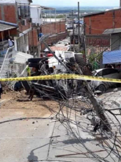 Imagen del accidente de una volqueta en Yumbo, Valle del Cauca, que deja tres heridos